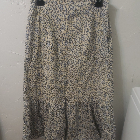 Leia n Co Dresses & Skirts - Floral Print Women's Boutique Maxi Skirt